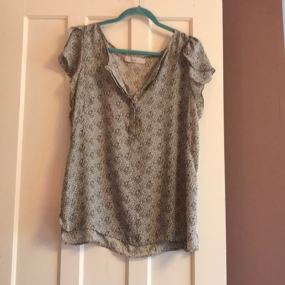 Loft flutter sleeve blouse, sz L